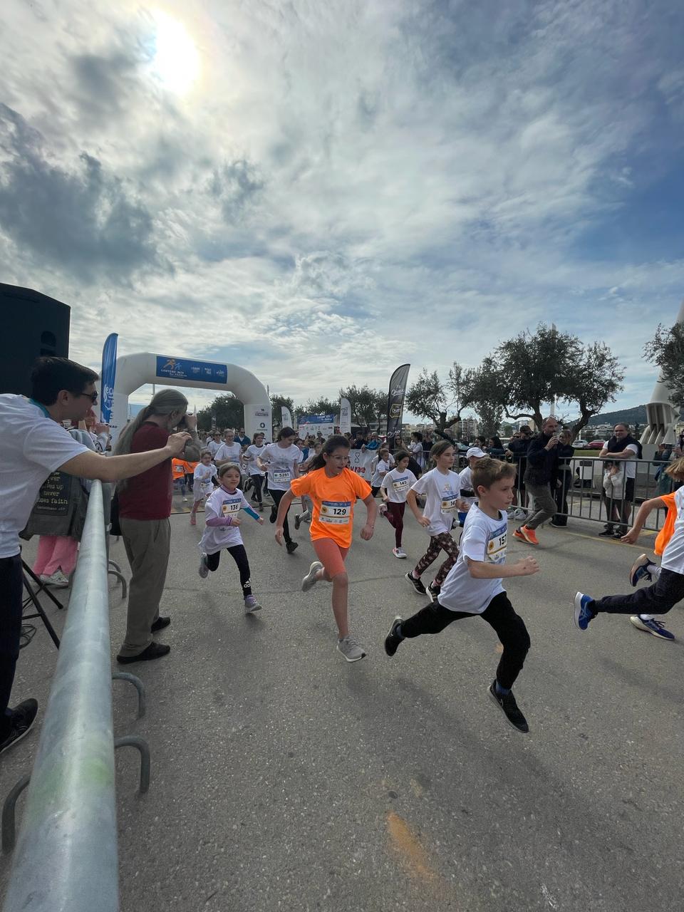 lawyers run kontogouri 5 kids.jpg