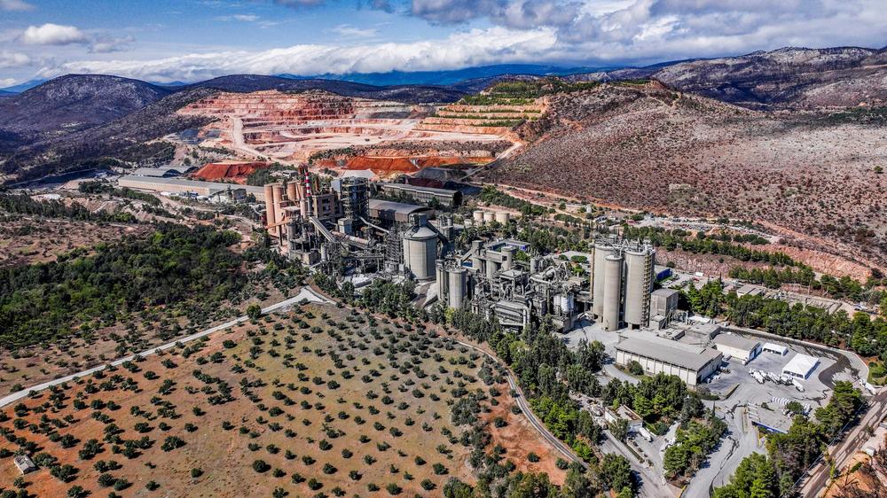 Photo 7_Εργοστάσιο Καμαρίου_TITAN.jpg