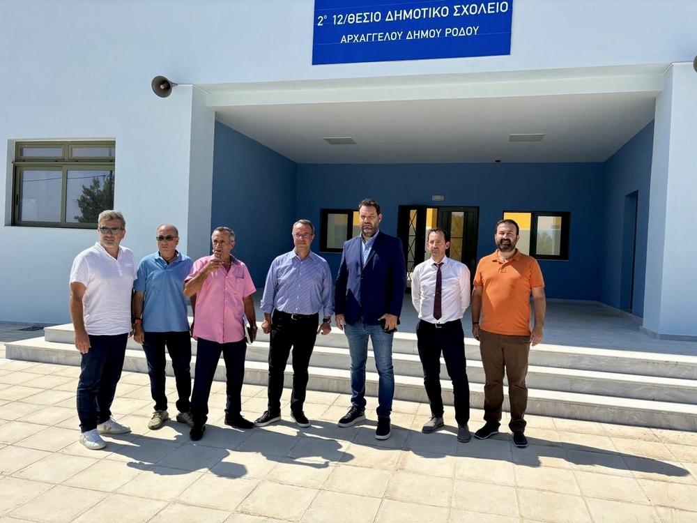 Επίσκεψη Χρ. Σταϊκούρα σε σχολικές εγκαταστάσεις σε Ρόδο και Σύμη