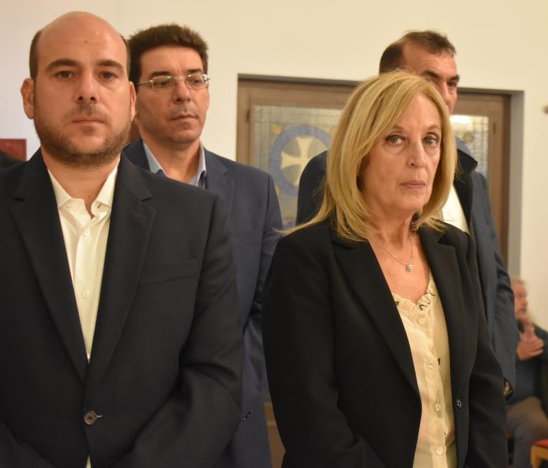 Μεγαλοπρέπεια, κατάνυξη και πλήθος κόσμου στη λιτάνευση της εικόνας του Αγίου Δημητρίου στα Άνω Λιόσια