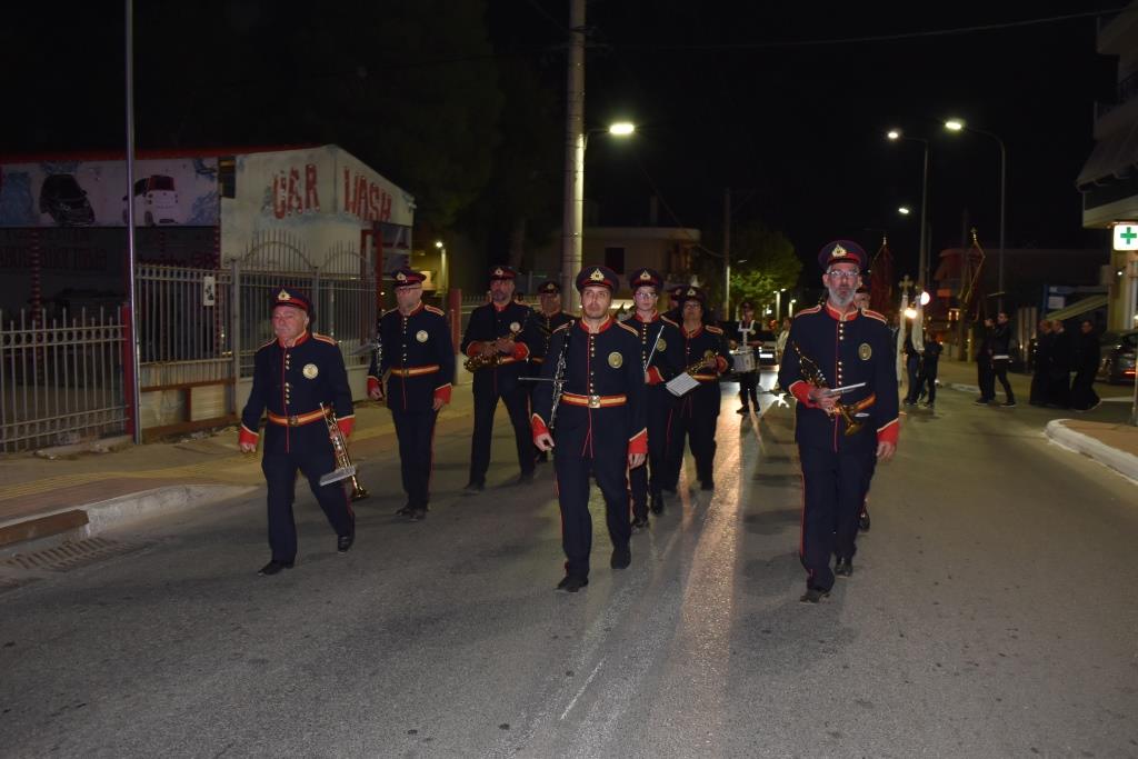 Μεγαλοπρέπεια, κατάνυξη και πλήθος κόσμου στη λιτάνευση της εικόνας του Αγίου Δημητρίου στα Άνω Λιόσια