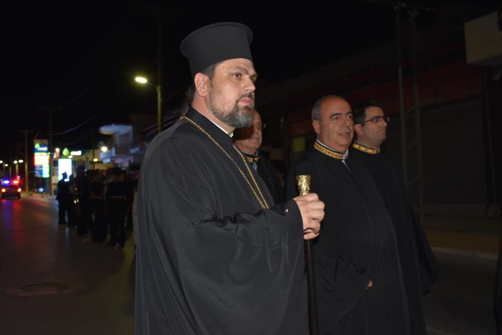Μεγαλοπρέπεια, κατάνυξη και πλήθος κόσμου στη λιτάνευση της εικόνας του Αγίου Δημητρίου στα Άνω Λιόσια