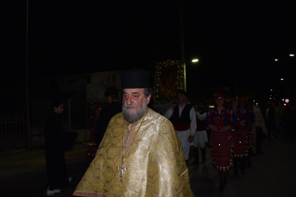 Μεγαλοπρέπεια, κατάνυξη και πλήθος κόσμου στη λιτάνευση της εικόνας του Αγίου Δημητρίου στα Άνω Λιόσια