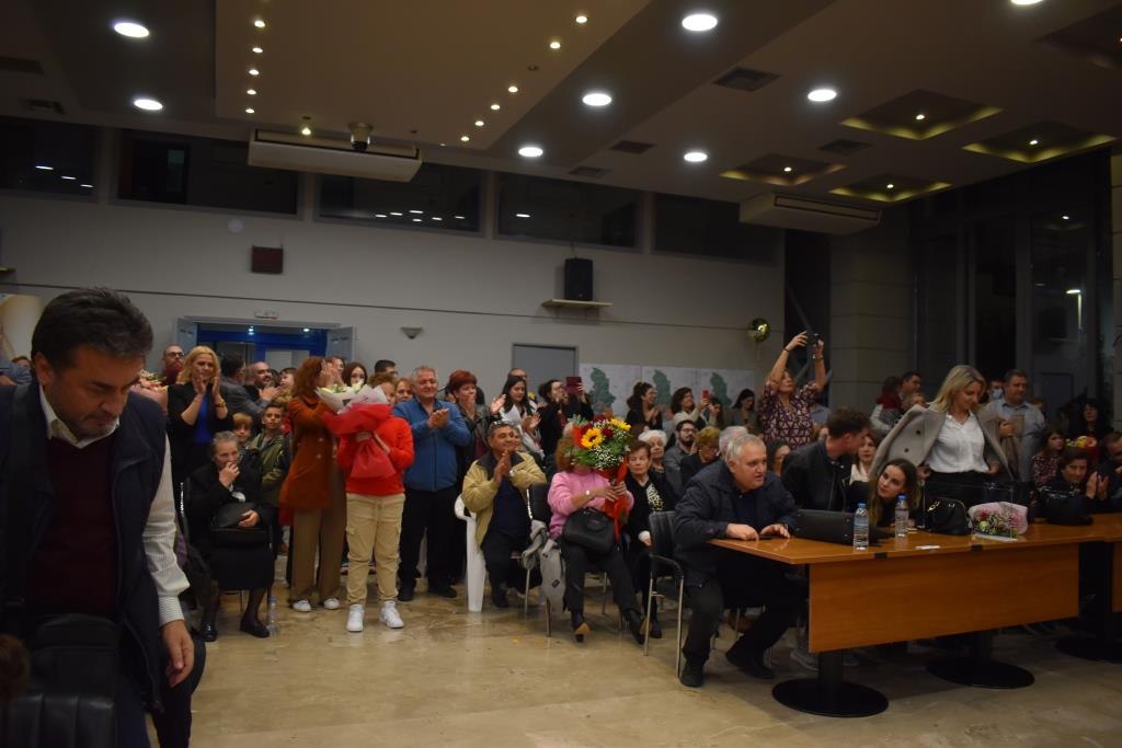 Συγκίνηση για τους απόφοιτους και σπουδαίες ειδήσεις για το Δήμο Φυλής στην τελετή αποφοίτησης της 4ης σειράς των σπουδαστών του μεταπτυχιακού