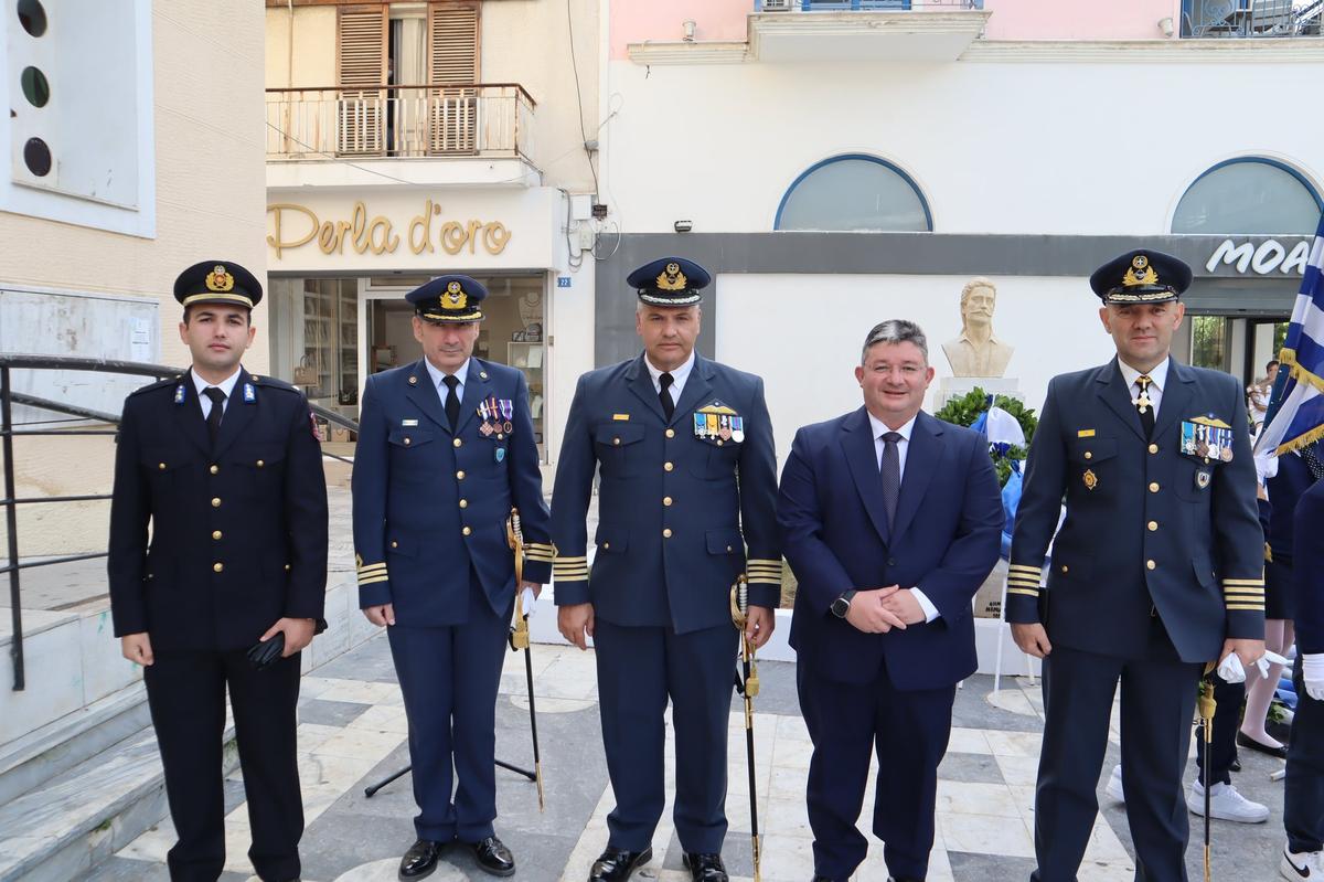 Με τη δέουσα επισημότητα τιμήθηκαν τα Εισόδια της Θεοτόκου και η Ημέρα των Ενόπλων Δυνάμεων από τον Δήμο Αχαρνών