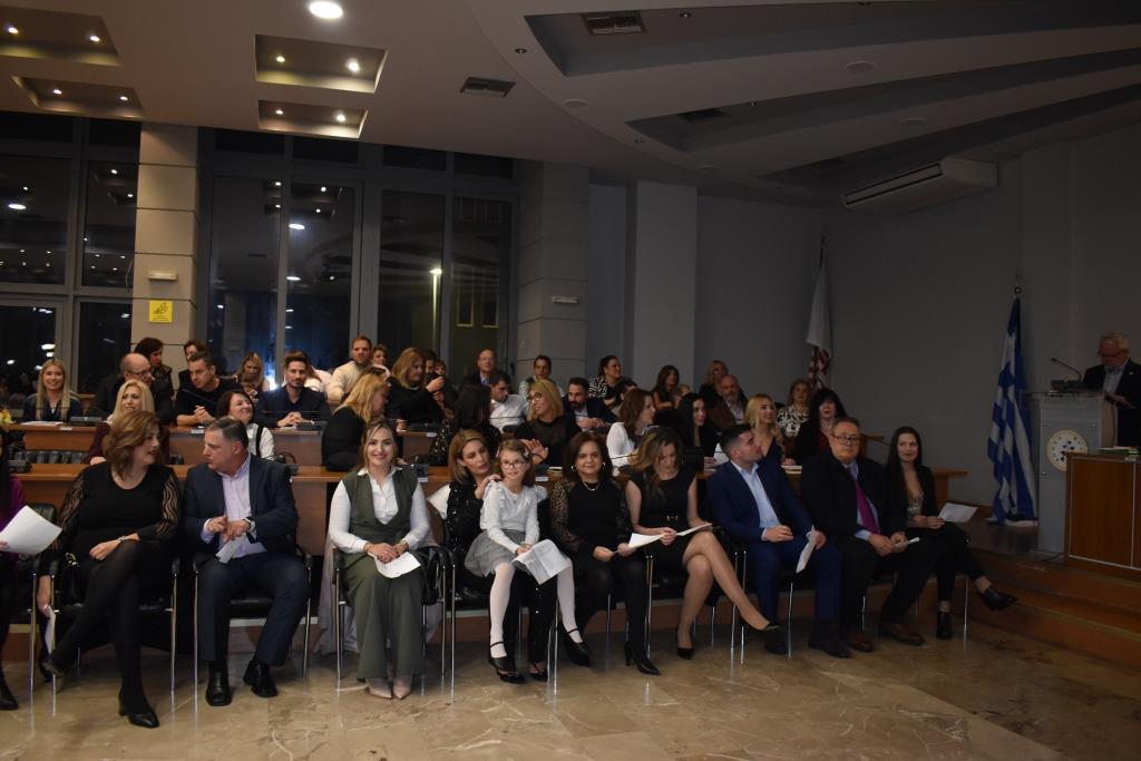 Συγκίνηση για τους απόφοιτους και σπουδαίες ειδήσεις για το Δήμο Φυλής στην τελετή αποφοίτησης της 4ης σειράς των σπουδαστών του μεταπτυχιακού