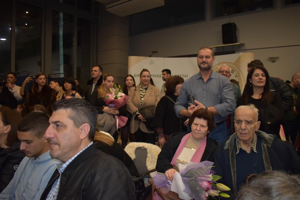 Συγκίνηση για τους απόφοιτους και σπουδαίες ειδήσεις για το Δήμο Φυλής στην τελετή αποφοίτησης της 4ης σειράς των σπουδαστών του μεταπτυχιακού