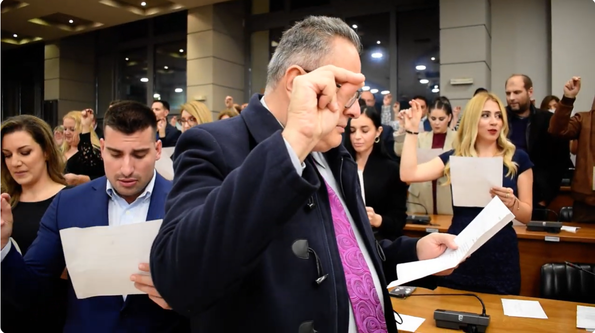 Συγκίνηση για τους απόφοιτους και σπουδαίες ειδήσεις για το Δήμο Φυλής στην τελετή αποφοίτησης της 4ης σειράς των σπουδαστών του μεταπτυχιακού