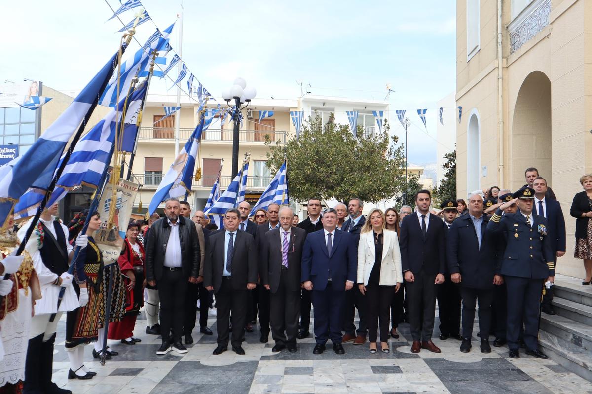 Με τη δέουσα επισημότητα τιμήθηκαν τα Εισόδια της Θεοτόκου και η Ημέρα των Ενόπλων Δυνάμεων από τον Δήμο Αχαρνών