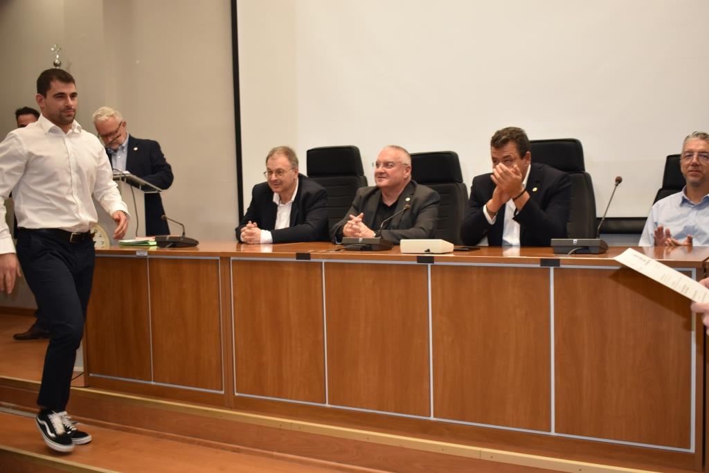 Συγκίνηση για τους απόφοιτους και σπουδαίες ειδήσεις για το Δήμο Φυλής στην τελετή αποφοίτησης της 4ης σειράς των σπουδαστών του μεταπτυχιακού