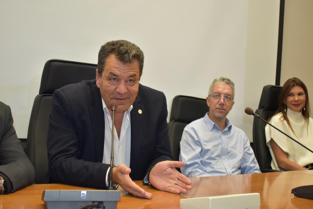 Συγκίνηση για τους απόφοιτους και σπουδαίες ειδήσεις για το Δήμο Φυλής στην τελετή αποφοίτησης της 4ης σειράς των σπουδαστών του μεταπτυχιακού