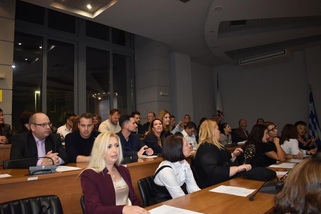 Συγκίνηση για τους απόφοιτους και σπουδαίες ειδήσεις για το Δήμο Φυλής στην τελετή αποφοίτησης της 4ης σειράς των σπουδαστών του μεταπτυχιακού