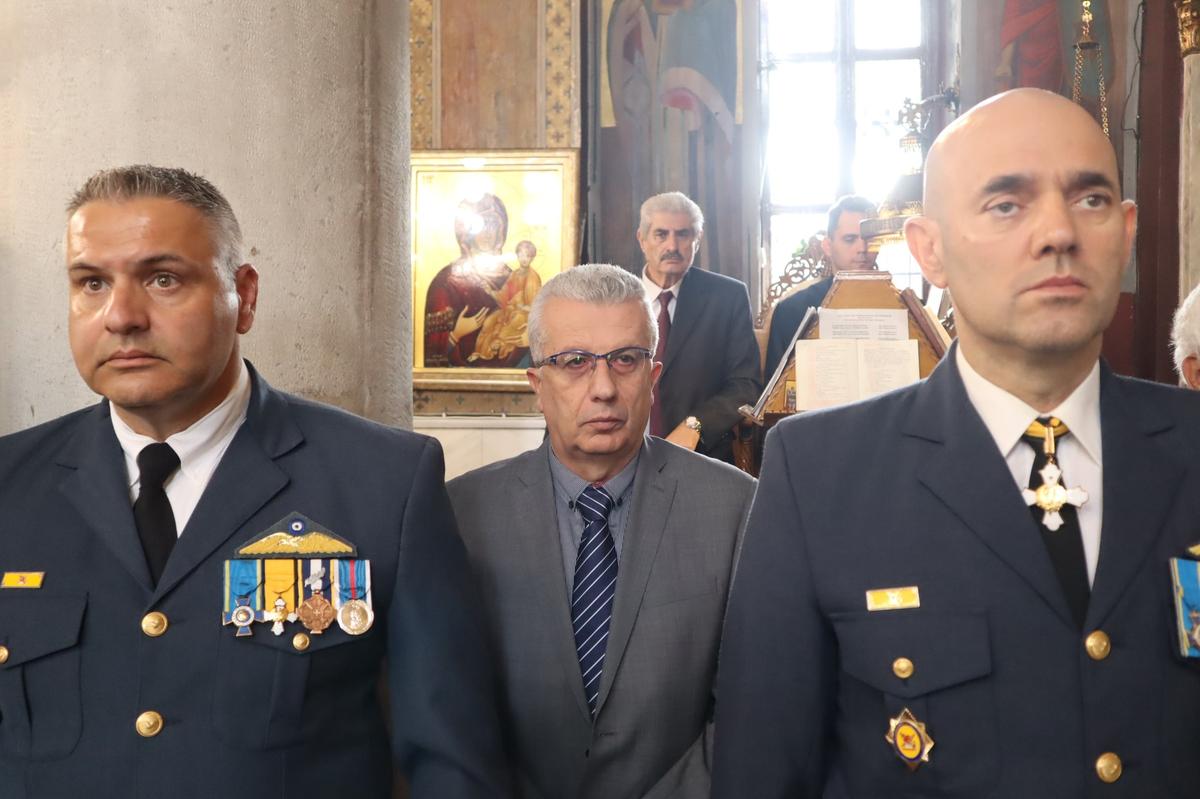 Με τη δέουσα επισημότητα τιμήθηκαν τα Εισόδια της Θεοτόκου και η Ημέρα των Ενόπλων Δυνάμεων από τον Δήμο Αχαρνών