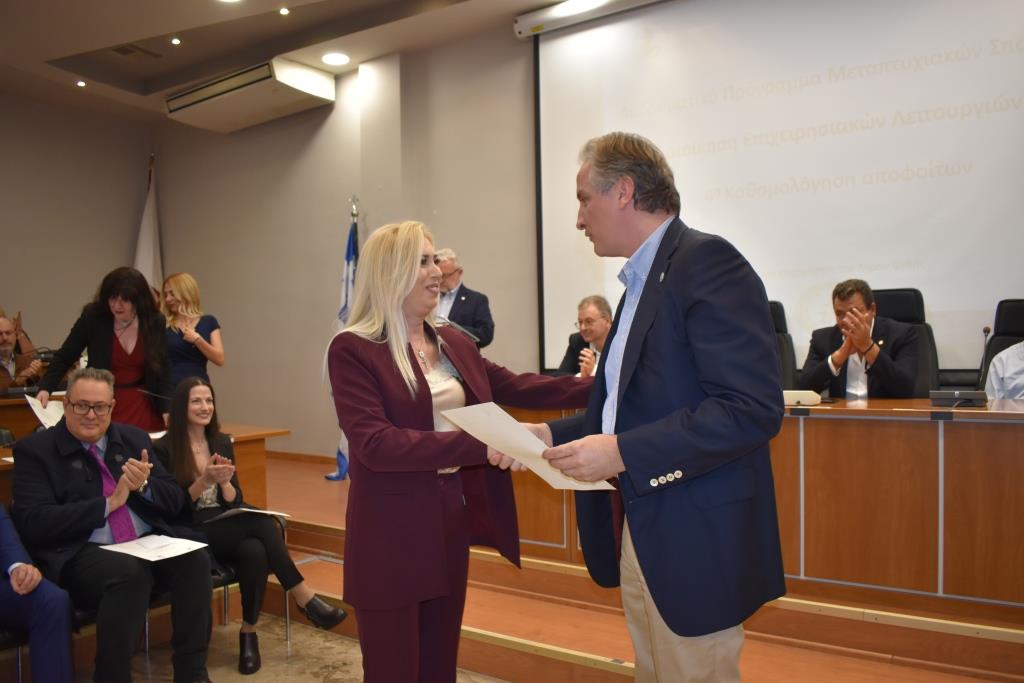 Συγκίνηση για τους απόφοιτους και σπουδαίες ειδήσεις για το Δήμο Φυλής στην τελετή αποφοίτησης της 4ης σειράς των σπουδαστών του μεταπτυχιακού
