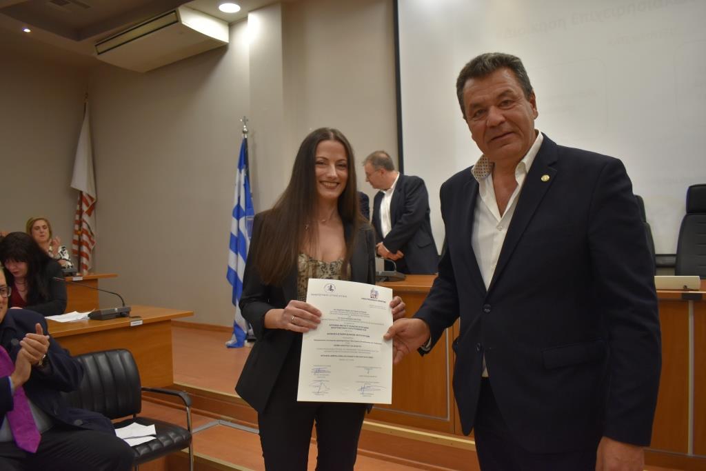 Συγκίνηση για τους απόφοιτους και σπουδαίες ειδήσεις για το Δήμο Φυλής στην τελετή αποφοίτησης της 4ης σειράς των σπουδαστών του μεταπτυχιακού