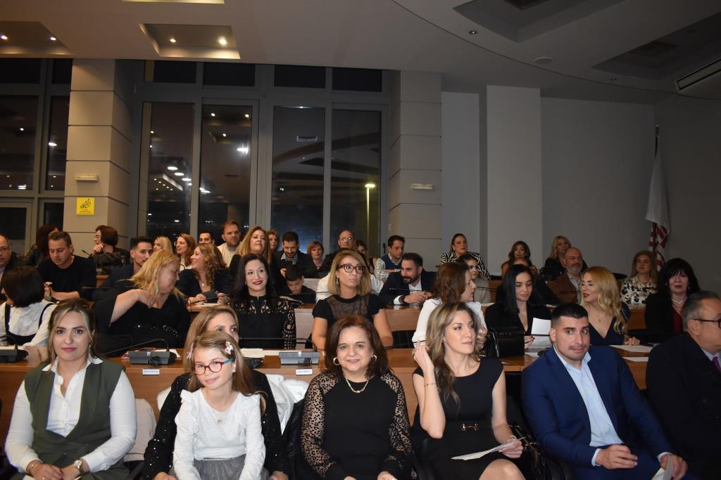 Συγκίνηση για τους απόφοιτους και σπουδαίες ειδήσεις για το Δήμο Φυλής στην τελετή αποφοίτησης της 4ης σειράς των σπουδαστών του μεταπτυχιακού