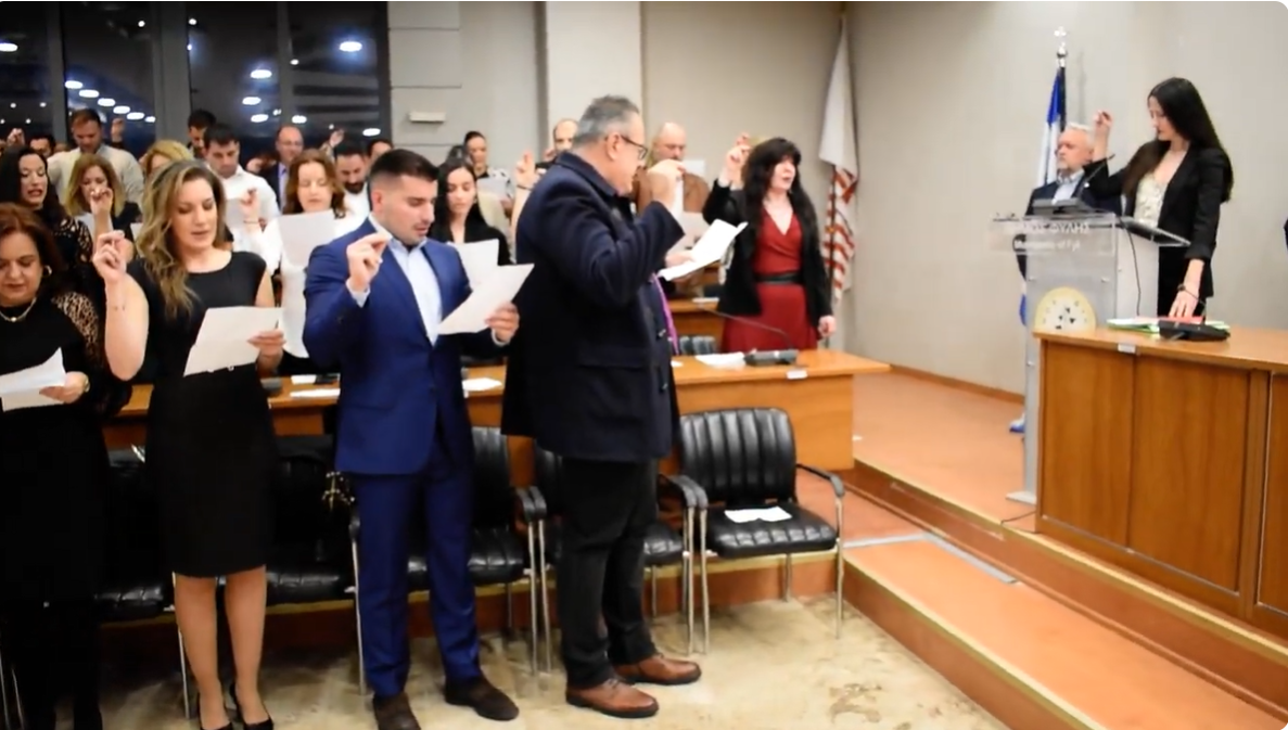Συγκίνηση για τους απόφοιτους και σπουδαίες ειδήσεις για το Δήμο Φυλής στην τελετή αποφοίτησης της 4ης σειράς των σπουδαστών του μεταπτυχιακού
