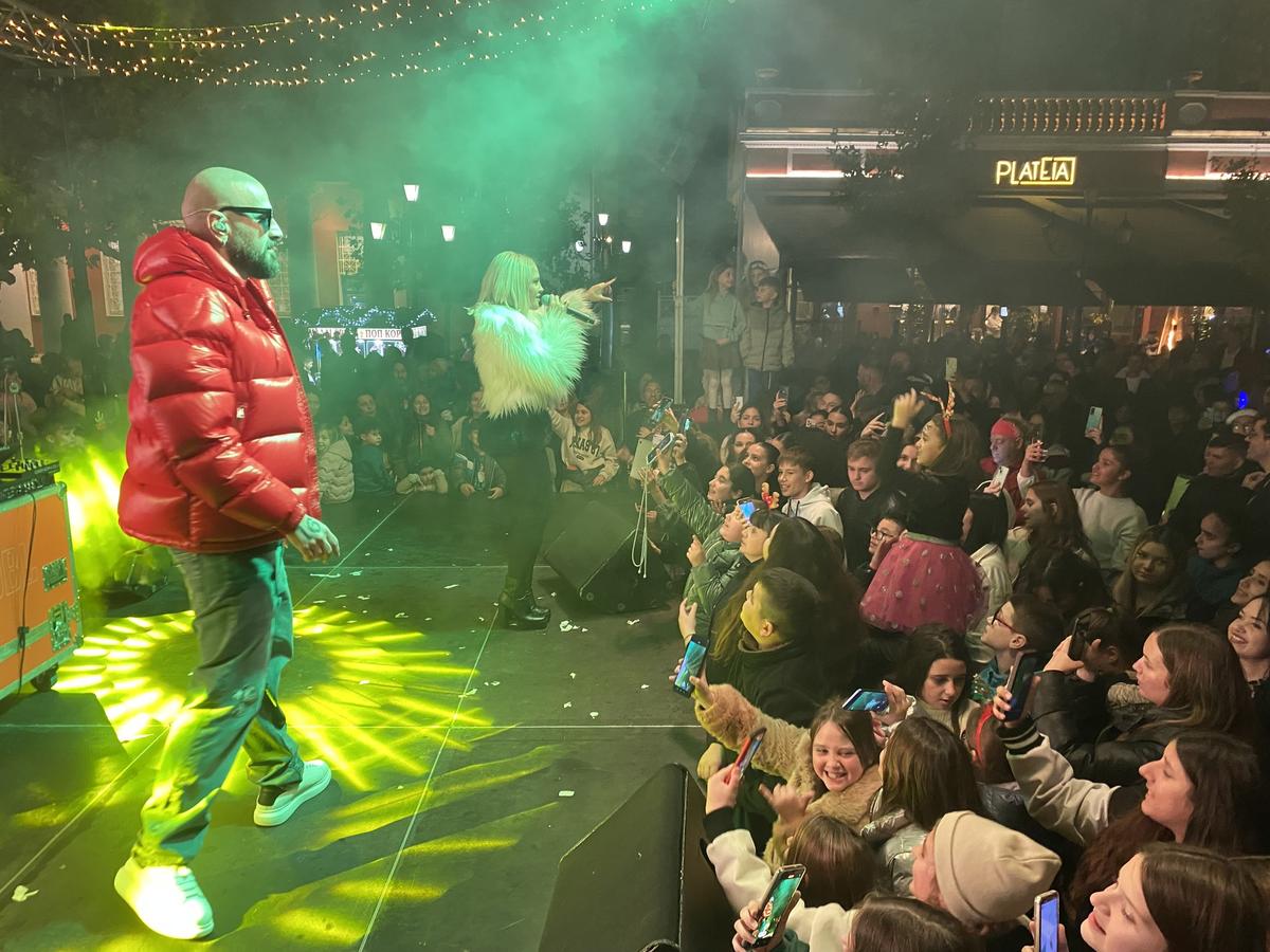 ΓΙΑ ΤΗ ΦΩΤΑΓΩΓΗΣΗ ΤΟΥ ΧΡΙΣΤΟΥΓΕΝΝΙΑΤΙΚΟΥ ΔΕΝΔΡΟΥ