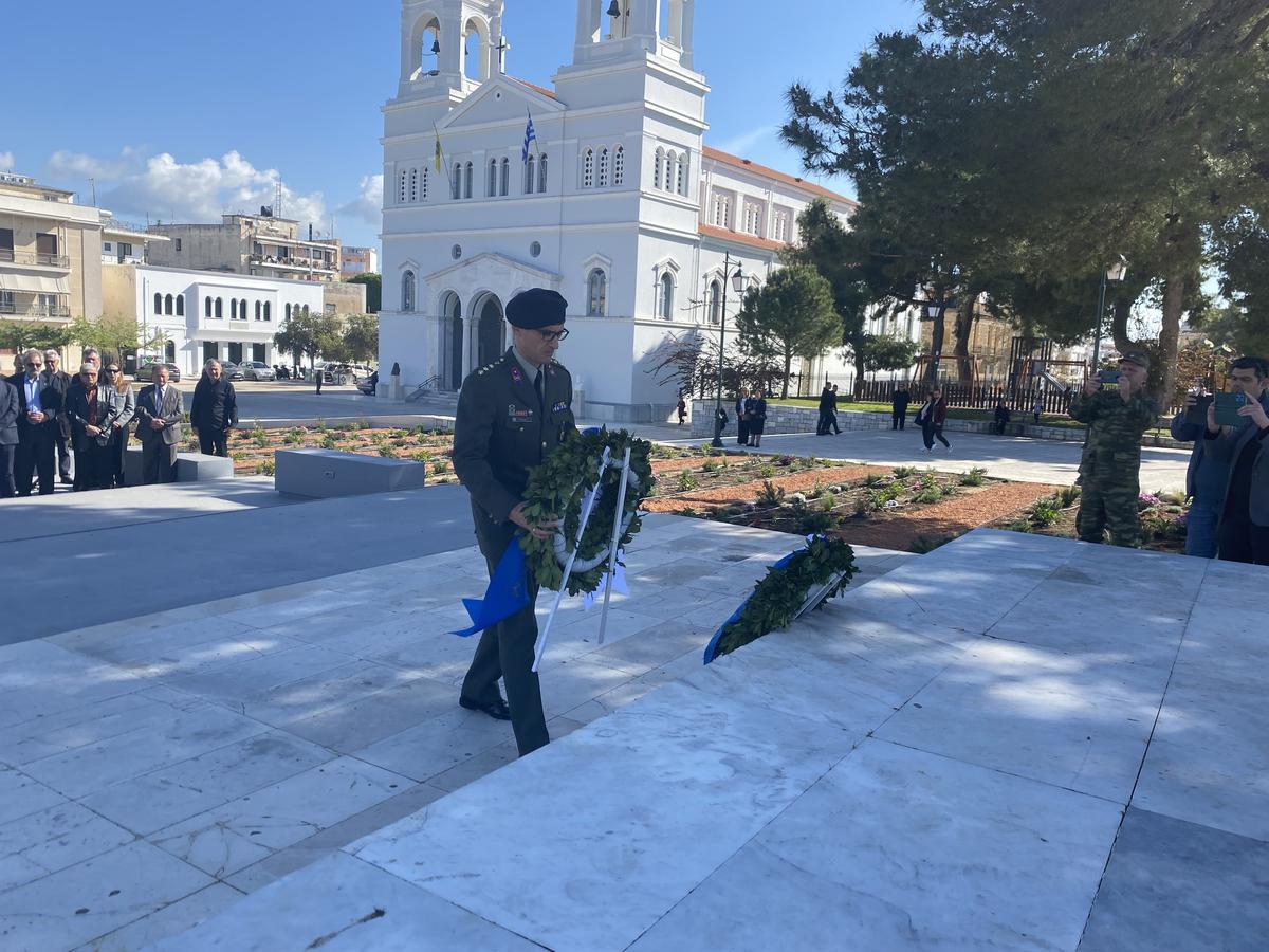 ΓΙΑ ΤΗ ΜΑΧΗ ΤΟΥ ΠΥΡΓΟΥ