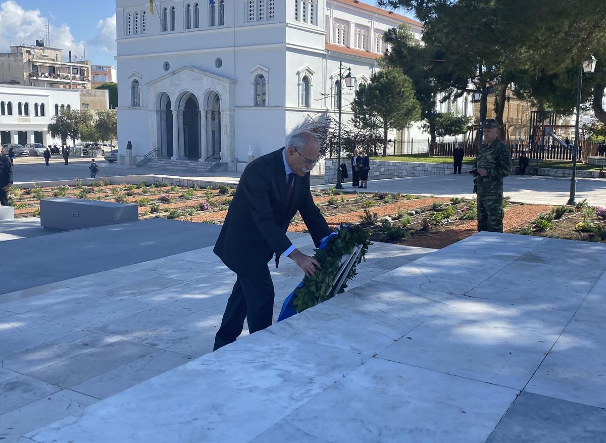 ΓΙΑ ΤΗ ΜΑΧΗ ΤΟΥ ΠΥΡΓΟΥ
