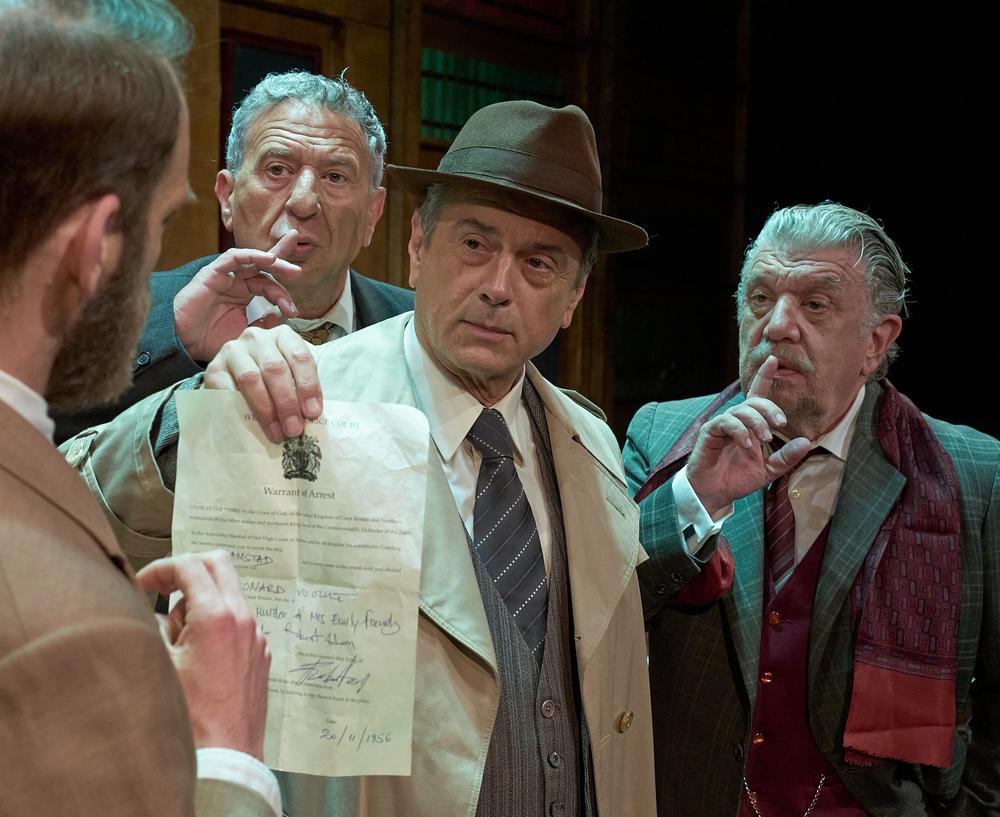 Φωτογραφία από την παράσταση Ο Μάρτυρας Κατηγορίας