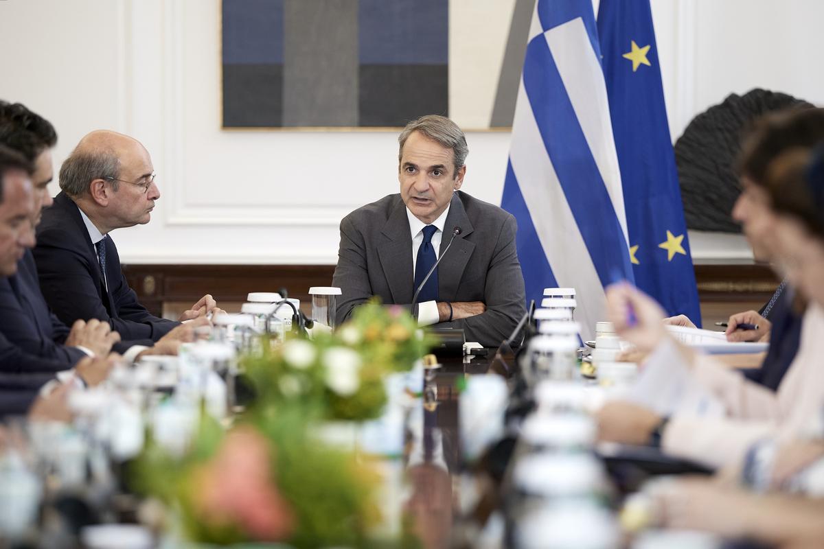 Σε Υπουργείο Ψηφιακής Διακυβέρνησης και Τεχνητής Νοημοσύνης μετονομάζεται το Υπουργείο - Τη στρατηγική για την ΤΝ και τη νέα Ειδική Γραμματεία Τεχνητής Νοημοσύνης και Διακυβέρνηση