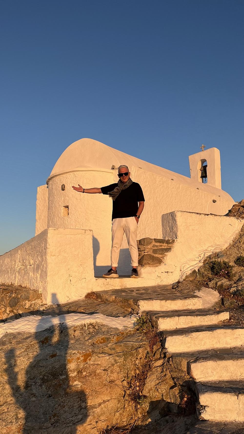 Τοπίο από τις «ΕΙΚΟΝΕΣ» σε Σέριφο ή Κέα