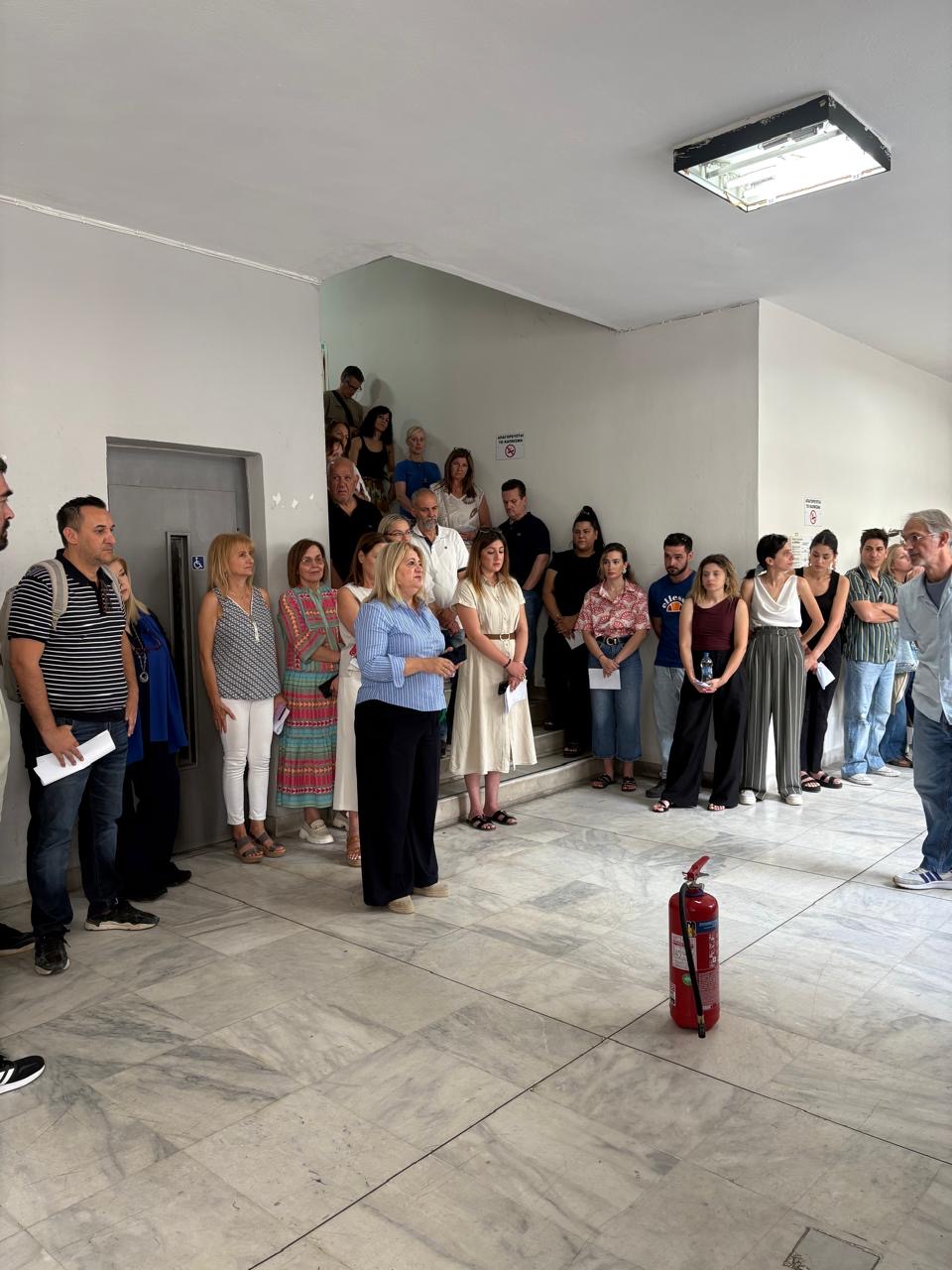ΓΡΑΦΕΙΟ ΤΥΠΟΥ ΑΝΤ/ΡΧΗ Π.Ε. ΤΡΙΚΑΛΩΝ ΧΡΥΣΑΣ ΝΤΙΝΤΗ -