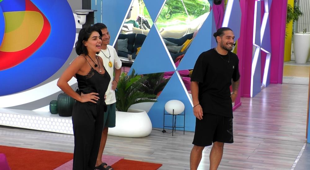 Στιγμιότυπο από το επεισόδιο του Big Brother με τους επισκέπτες