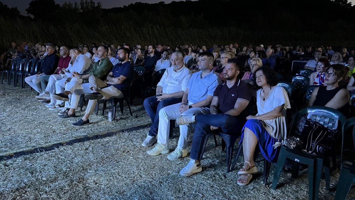 Δήμου Ιερής Πόλης Μεσολογγίου: Ενθουσίασε το ακροατήριο η συναυλία του Θοδωρή Βουτσικάκη στο αρχαίο νεώριο Οινιαδών (21.07.2025)