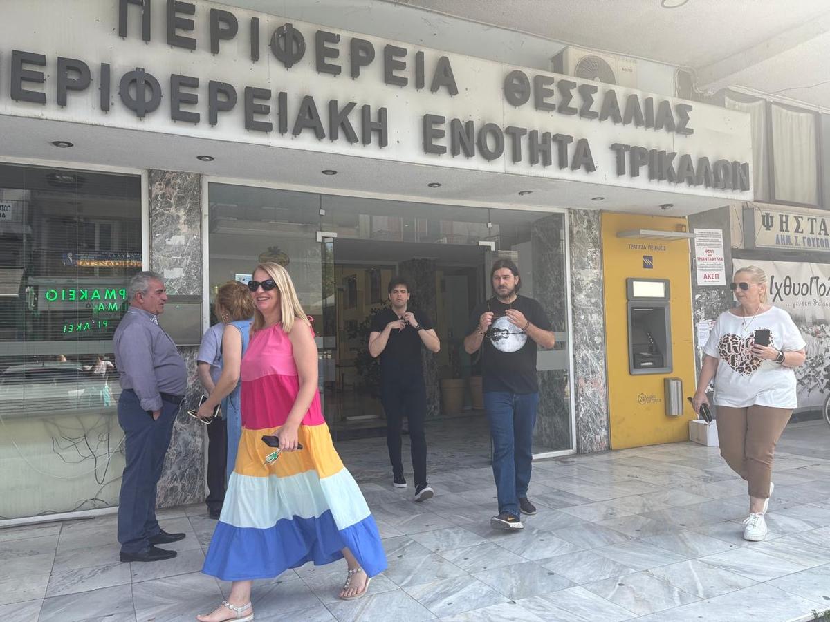 ΓΡΑΦΕΙΟ ΤΥΠΟΥ ΑΝΤ/ΡΧΗ Π.Ε. ΤΡΙΚΑΛΩΝ ΧΡΥΣΑΣ ΝΤΙΝΤΗ -