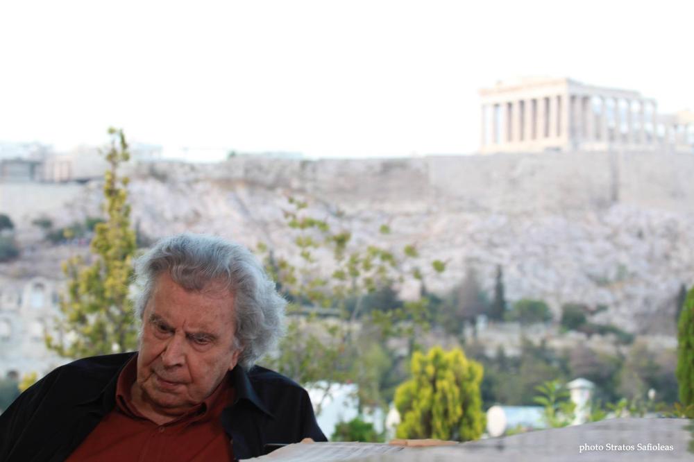 Περισσότερο φωτογραφικό υλικό από το αφιέρωμα στον Μίκη Θεοδωράκη στην Κέα