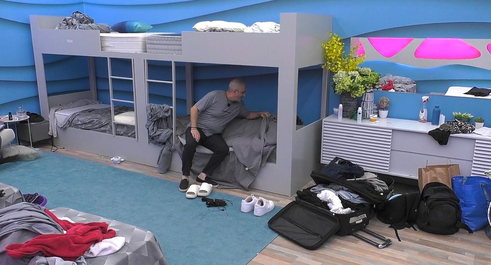 Στιγμιότυπο από το επεισόδιο του Big Brother με τους επισκέπτες