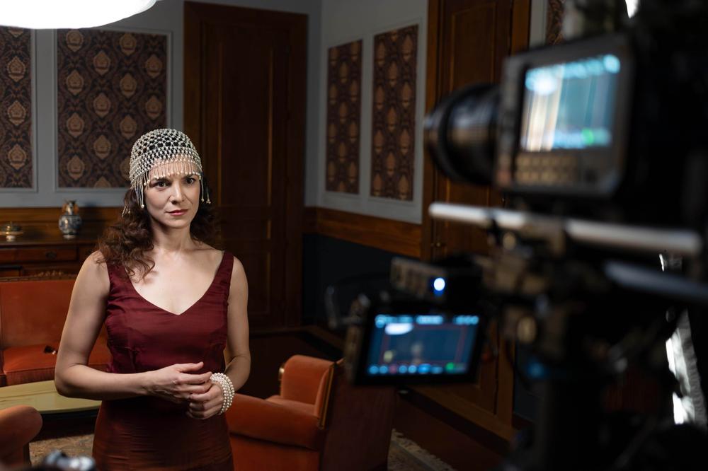 Backstage φωτογραφία από τα γυρίσματα του Grand Hotel