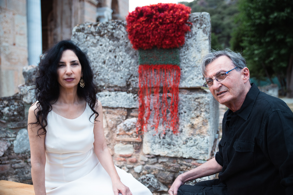 Περισσότερες εικόνες από την παράσταση και την έκθεση «Μητέρα Αράχνη»