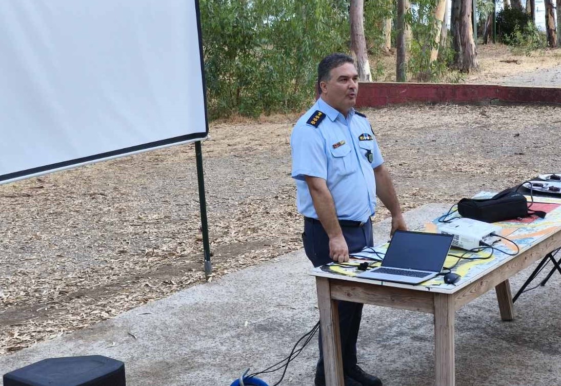 04-08-2025 Ενημερωτικές δράσεις στο πλαίσιο της Εκστρατείας «Μηδενικής ανοχής στη μη χρήση κράνους» στη Ναυπακτία