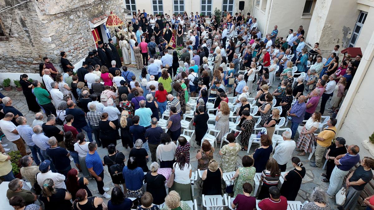 Τελετή επιστροφής της Ιεράς Μονής Πέτρας Ολύμπου στην Εκκλησία στην Κατερίνη