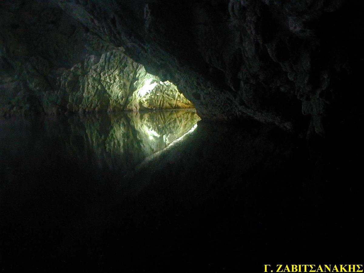 Ι. Ζαβιτσανάκης Σπηλαιολόγος. Δημοσίευση.