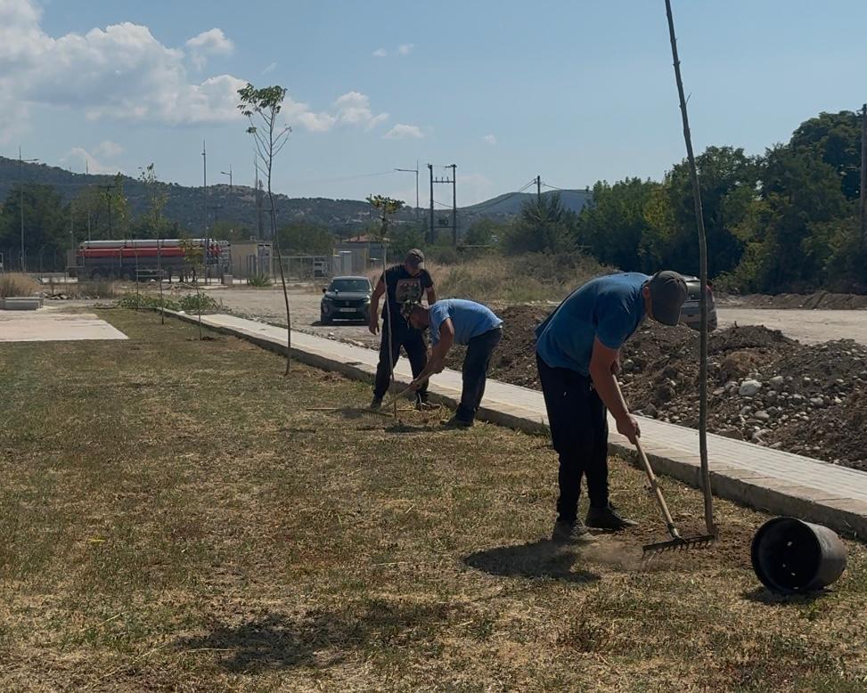 Αυτοψία Αβραμόπουλου στις εν εξελίξει εργασίες αναβάθμισης του Δημοτικού Πάρκου Καλαμπάκας «Χρ. Σινάνης»