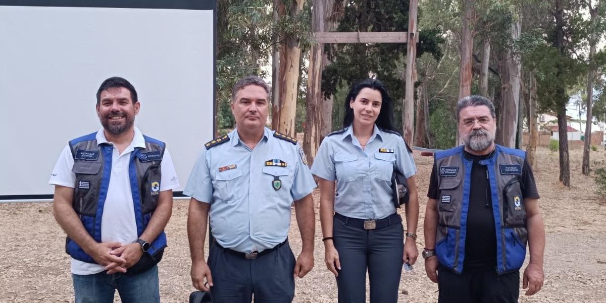 04-08-2025 Ενημερωτικές δράσεις στο πλαίσιο της Εκστρατείας «Μηδενικής ανοχής στη μη χρήση κράνους» στη Ναυπακτία
