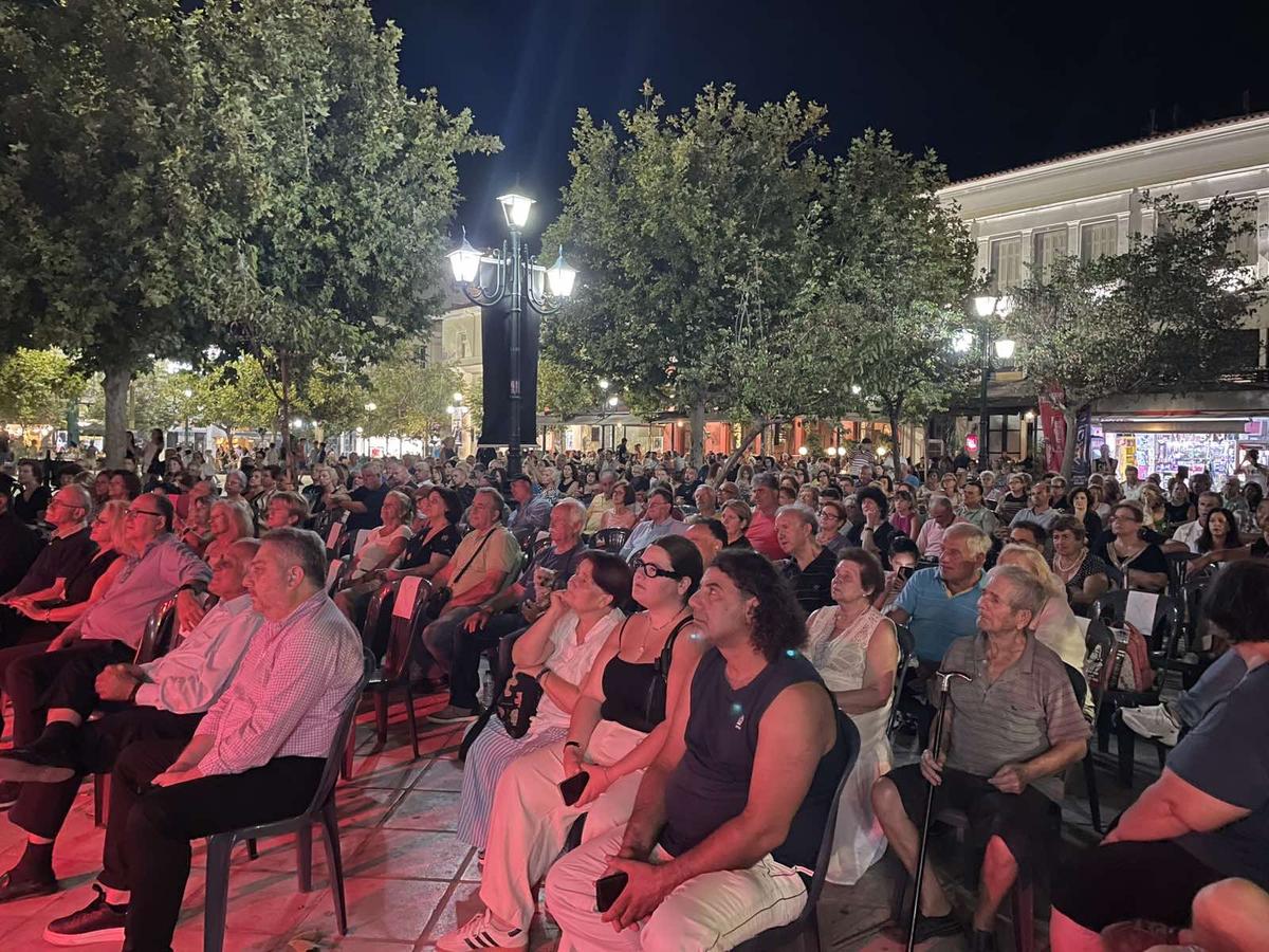 ΓΙΑ ΤΗ ΣΥΝΑΥΛΙΑ ΤΗΣ ΣΟΥΛΤΆΤΟΥ