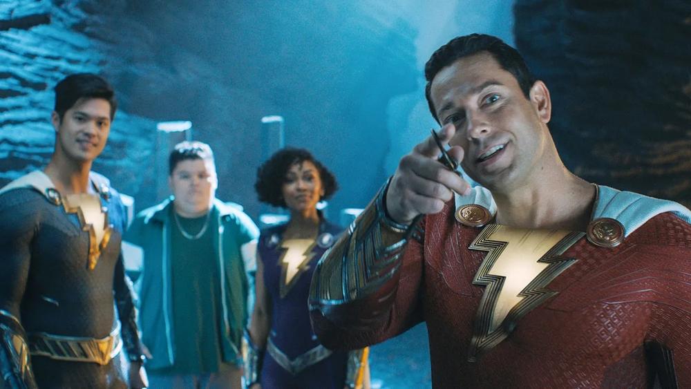 Ο Shazam σε μία σκηνή δράσης.
