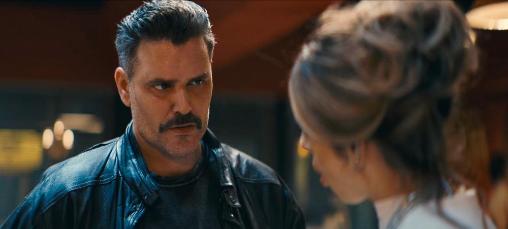 Στιγμιότυπο από τη σειρά «Γιατί Ρε Πατέρα;»