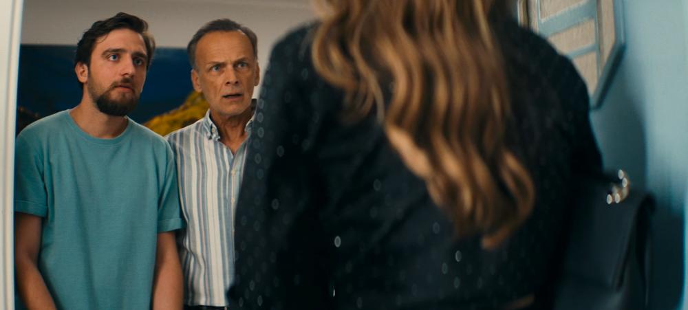 Στιγμιότυπο από τη σειρά «Γιατί Ρε Πατέρα;»