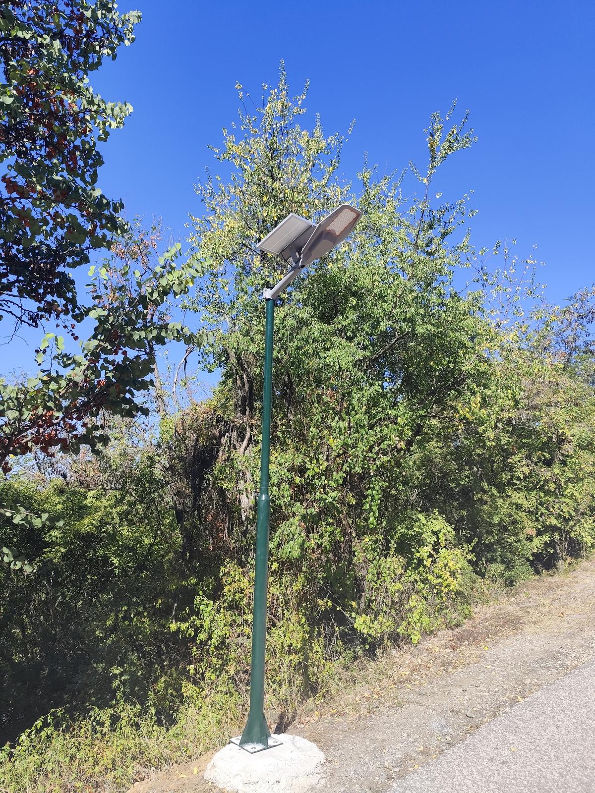 Προώθ.: Εγκατάσταση νέου οδοφωτισμού στον δρόμο προς τον παλαιό οικισμό Καστρακίου από τον Δήμο Μετεώρων