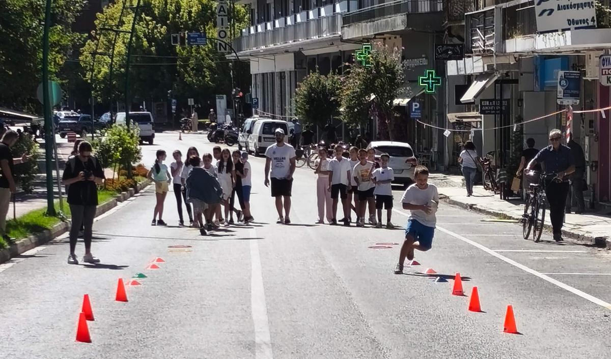 Μαθητές Δημοτικών Σχολείων Τρικάλων συμμετέχουν σε δράσεις της Ευρωπαϊκής Εβδομάδας Κινητικότητας 2025