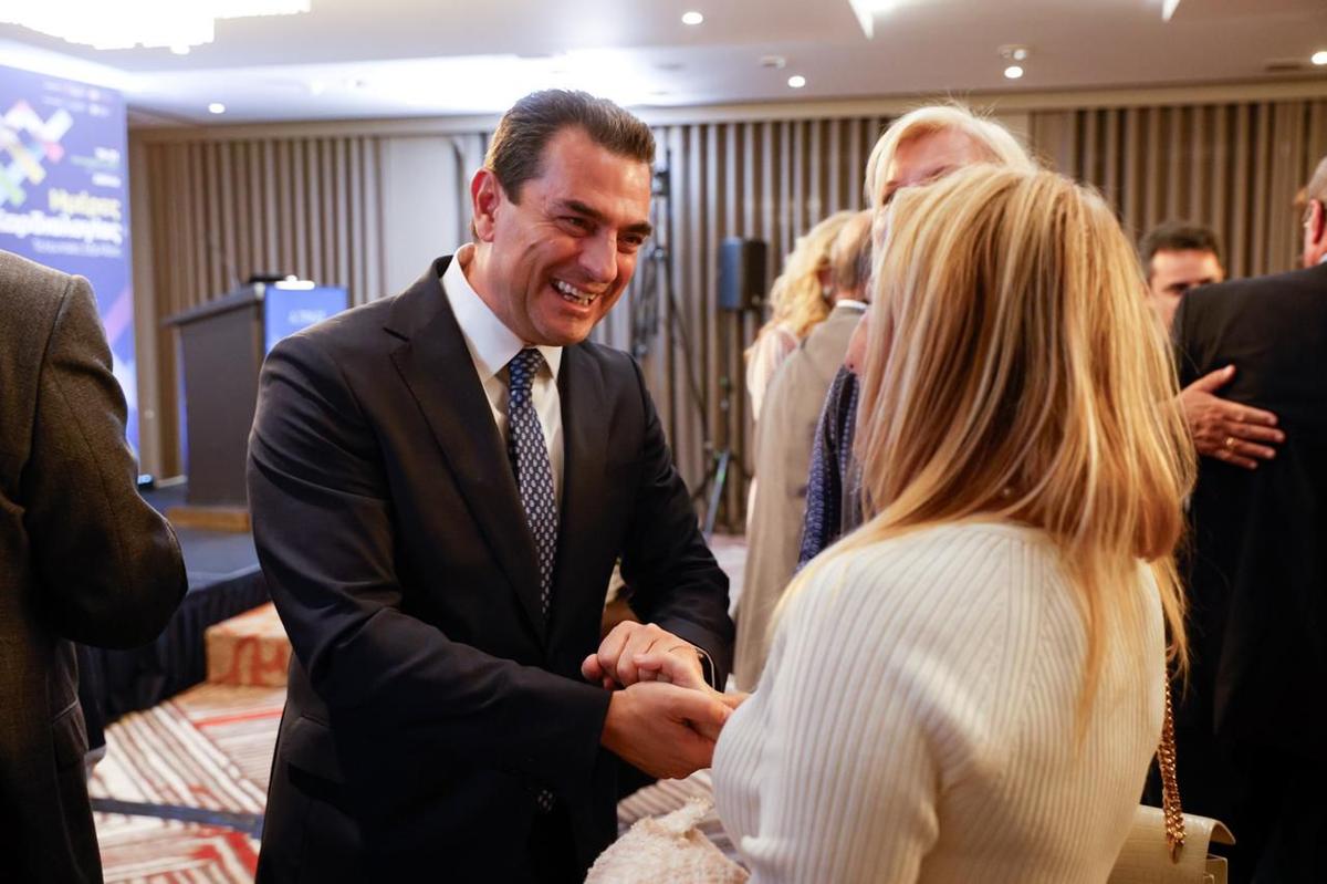 Ομιλία Κώστα Σκρέκα στο κορυφαίο καρδιολογικό συνέδριο του Τρικαλινού Αν. καθηγητή Αθανάσιου Τρίκα