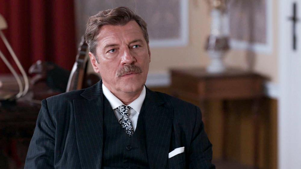 Grand Hotel: Στιγμιότυπο από το επεισόδιο