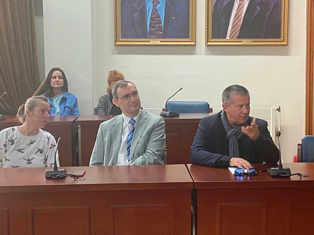 Αντιπροσωπεία από το Βερολίνο στο Δημαρχείο Τρικάλων για πολιτιστική συνεργασία