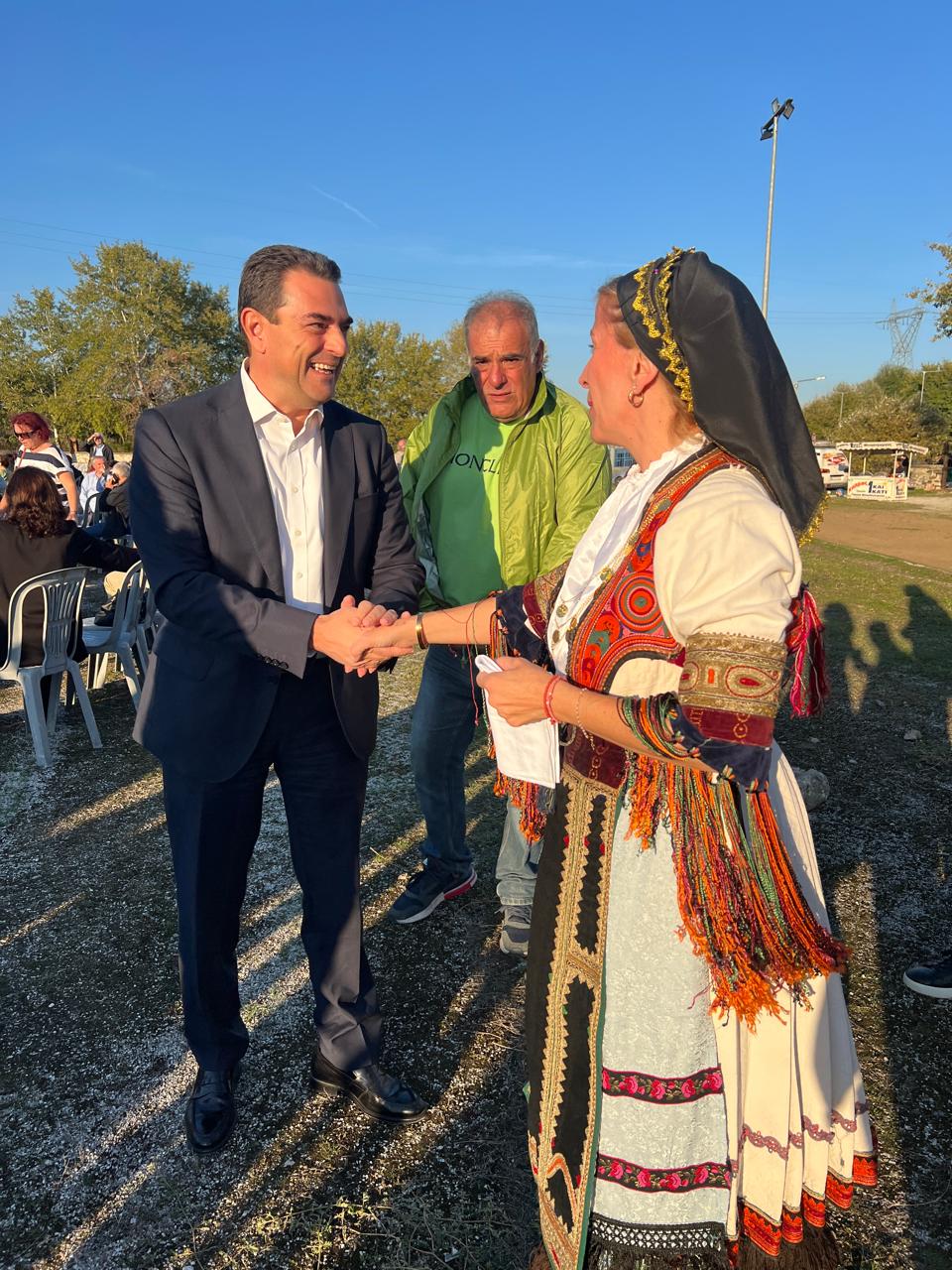 Μαζί με φορείς, πολίτες και συλλόγους στα Τρίκαλα ο Κώστας Σκρέκας